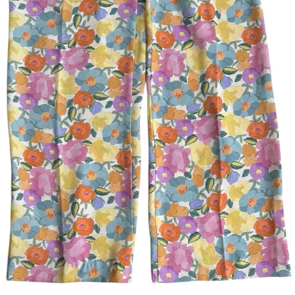 NWOT Zara Satin Effect High Waist Floral Pants
Size XS - Picture 8 of 13